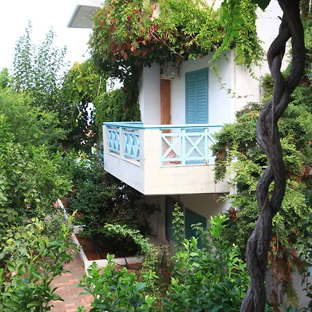 Anatoli Aparthotel