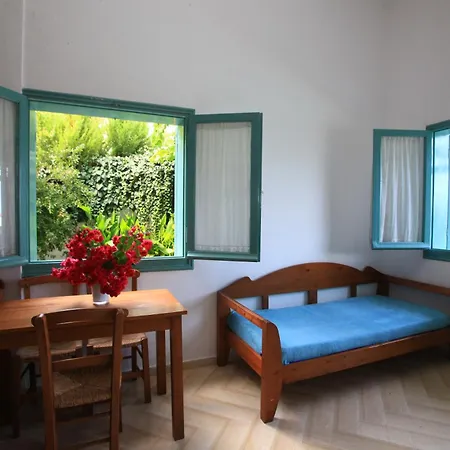 Apart-hotel Anatoli Hersonissos (Crete)