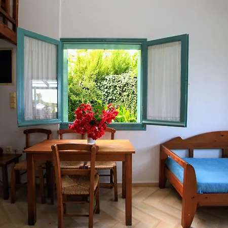 Anatoli Lejlighedshotel 3*
