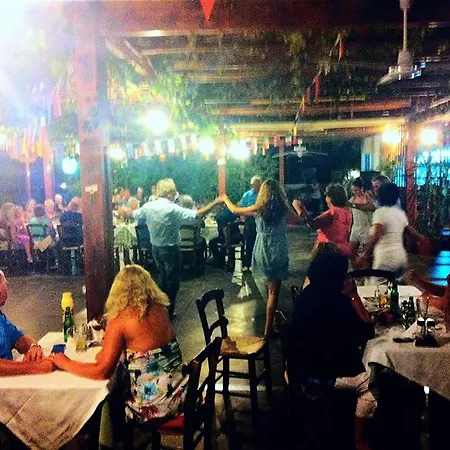 Apartahotel Anatoli 3*